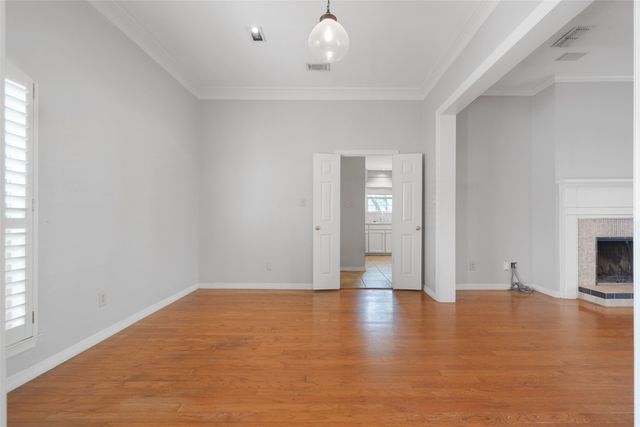 4919 Saddleback Road, Arlington, TX 76017