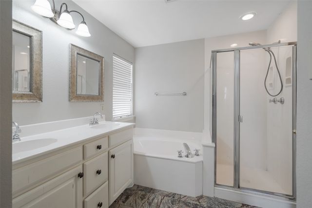 4919 Saddleback Road, Arlington, TX 76017