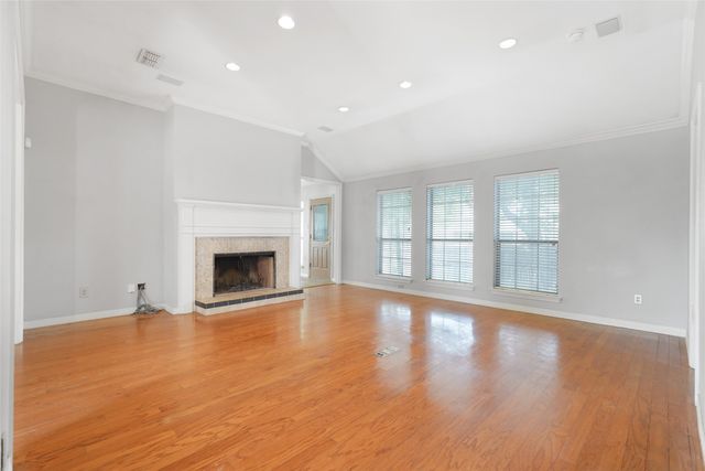 4919 Saddleback Road, Arlington, TX 76017