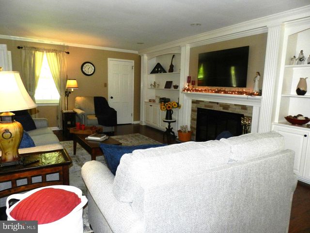 3020 STATE RD, Telford, PA 18969