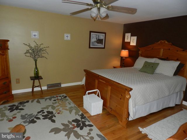 3020 STATE RD, Telford, PA 18969