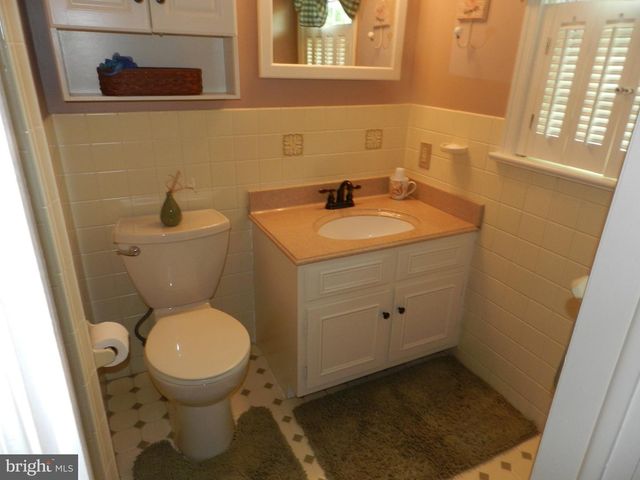 3020 STATE RD, Telford, PA 18969