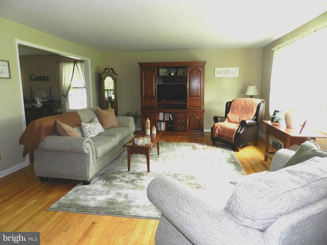 3020 STATE RD, Telford, PA 18969