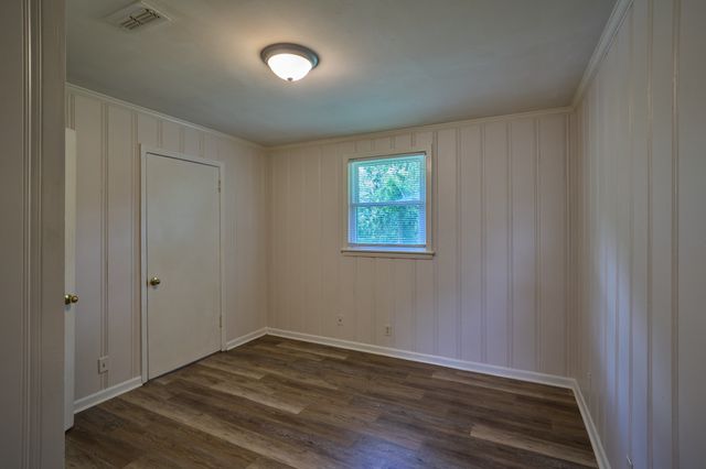 634 Anderson Ln, Madison, TN 37115