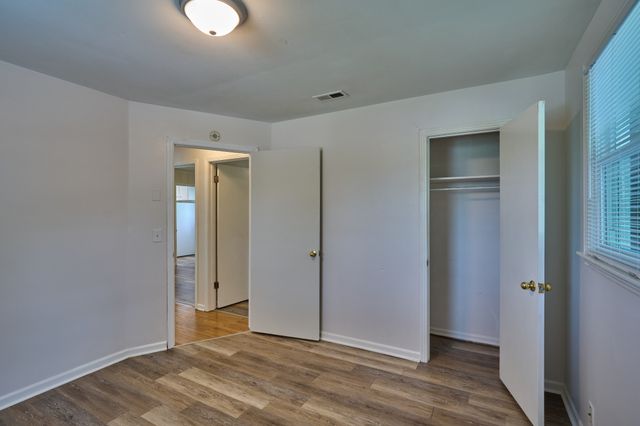 634 Anderson Ln, Madison, TN 37115