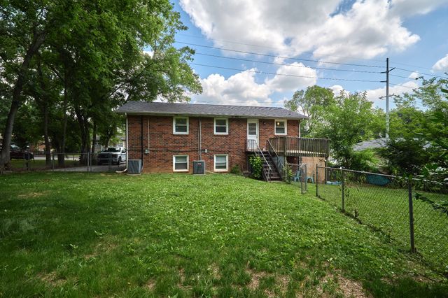 634 Anderson Ln, Madison, TN 37115