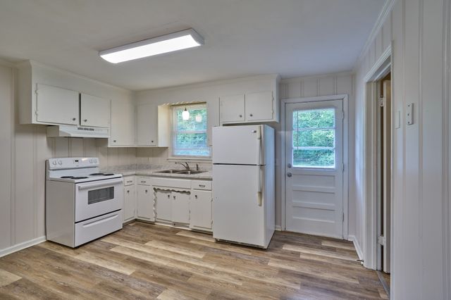 634 Anderson Ln, Madison, TN 37115