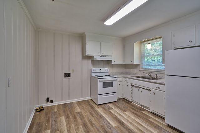 634 Anderson Ln, Madison, TN 37115