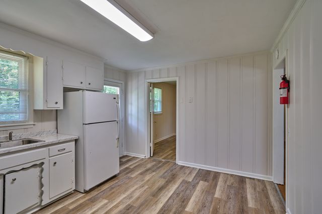 634 Anderson Ln, Madison, TN 37115
