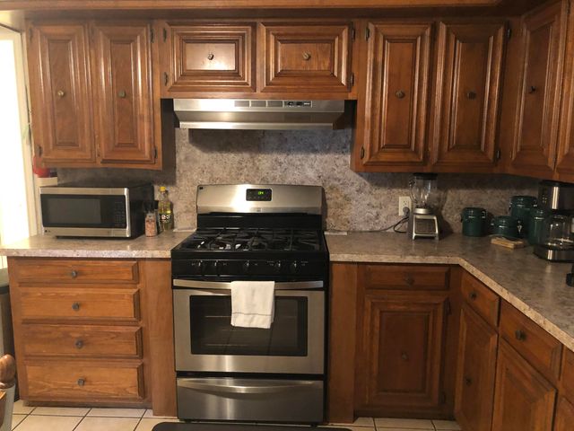 804 S Broadway Street, Plainview, TX 79072