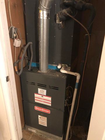 804 S Broadway Street, Plainview, TX 79072