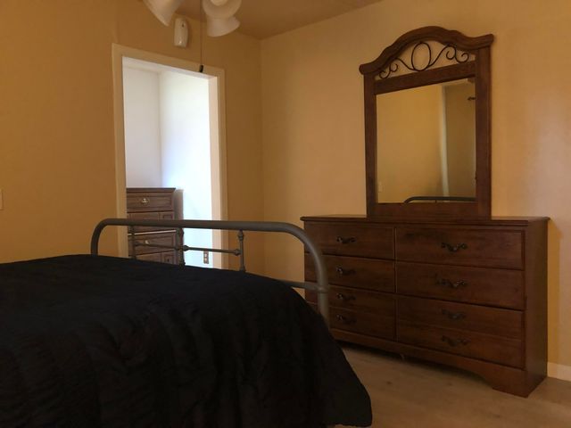 804 S Broadway Street, Plainview, TX 79072