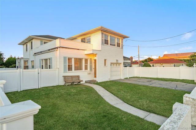2000 Ocean Boulevard, Atlantic Beach, NY 11509