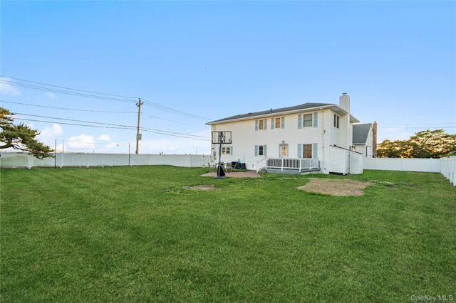 2000 Ocean Boulevard, Atlantic Beach, NY 11509