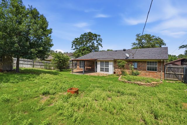 3708 Bordeaux Court, Arlington, TX 76016