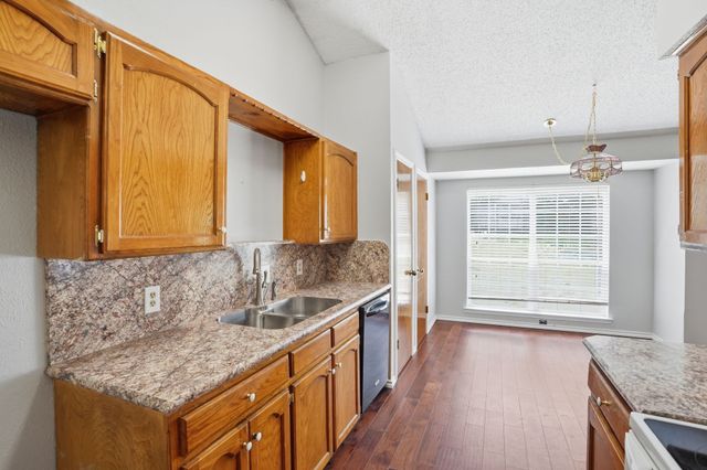 3708 Bordeaux Court, Arlington, TX 76016