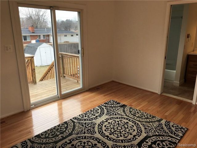 3537 San Mateo Road, Waterford, MI 48329