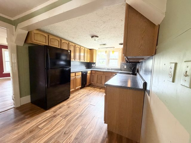 54 Horseshoe Bend Ln, Elmwood, TN 38560