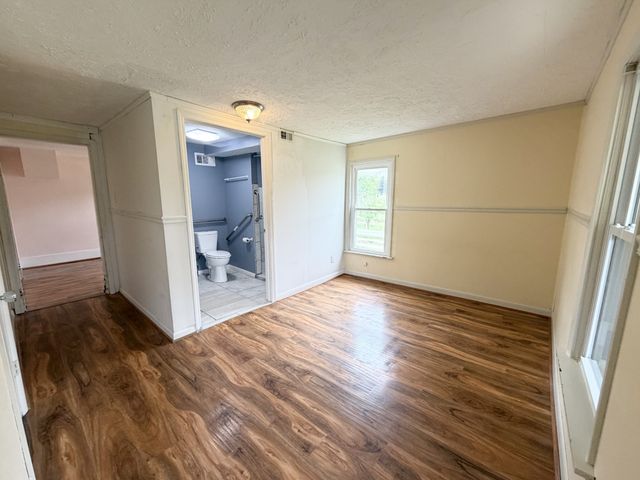 54 Horseshoe Bend Ln, Elmwood, TN 38560