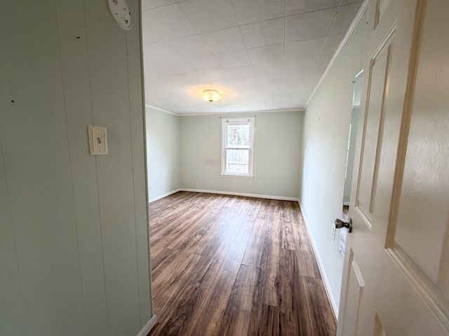 54 Horseshoe Bend Ln, Elmwood, TN 38560