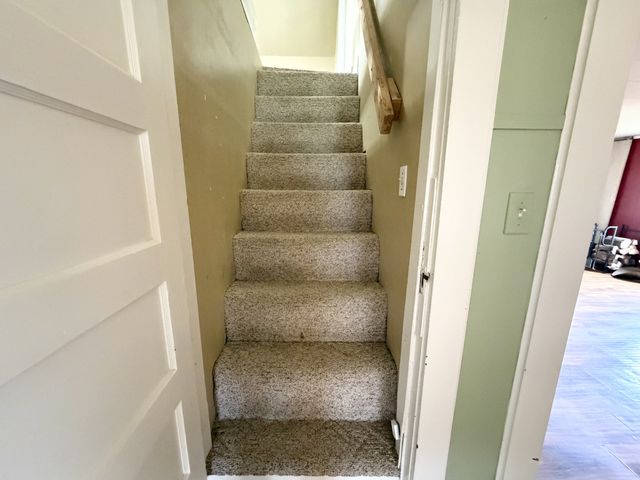 54 Horseshoe Bend Ln, Elmwood, TN 38560