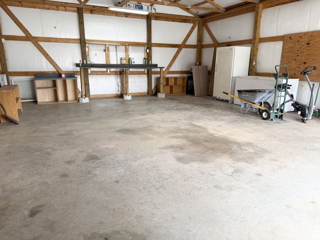 54 Horseshoe Bend Ln, Elmwood, TN 38560