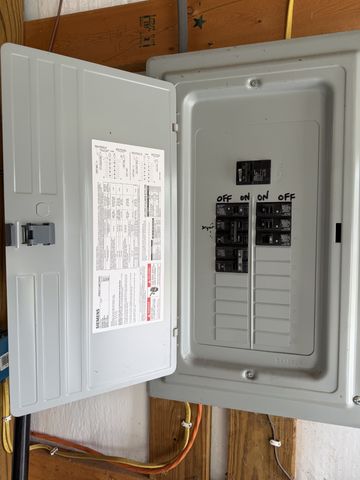 54 Horseshoe Bend Ln, Elmwood, TN 38560