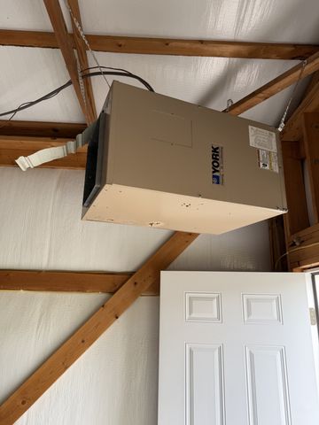 54 Horseshoe Bend Ln, Elmwood, TN 38560