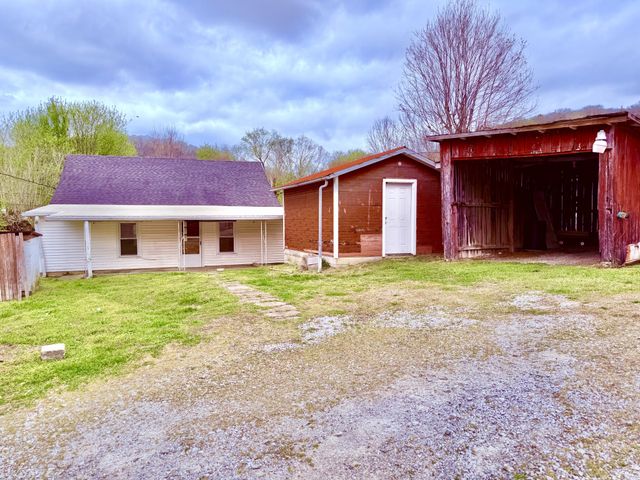 54 Horseshoe Bend Ln, Elmwood, TN 38560