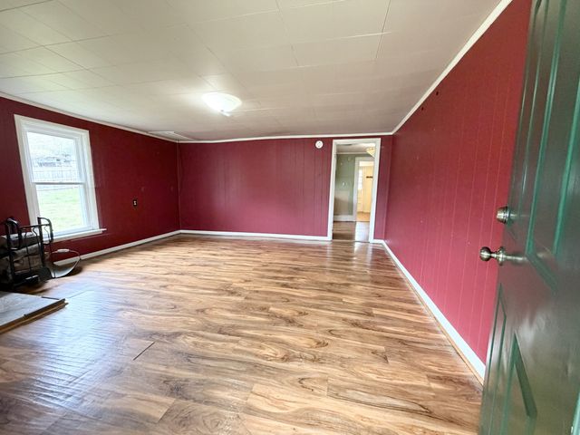 54 Horseshoe Bend Ln, Elmwood, TN 38560