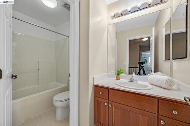79 Meritage Cmn 101, Livermore, CA 94551