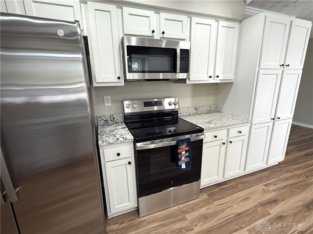 176 Lakeview Drive, Middletown, OH 45044