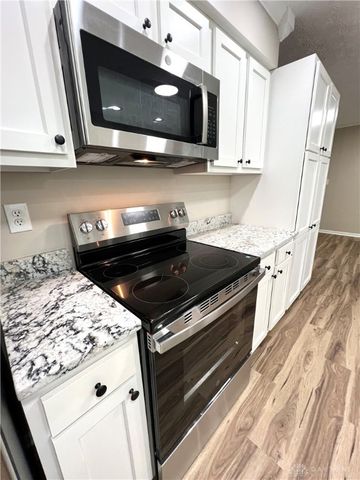 176 Lakeview Drive, Middletown, OH 45044