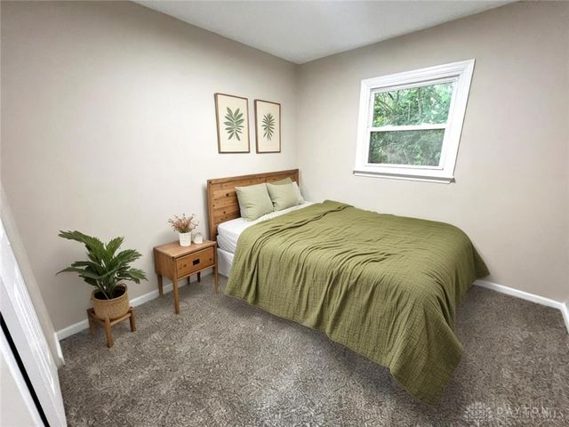 176 Lakeview Drive, Middletown, OH 45044