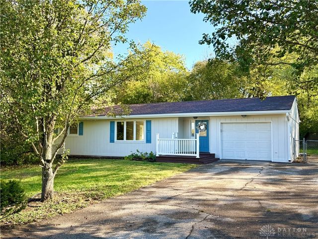 176 Lakeview Drive, Middletown, OH 45044
