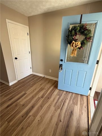 176 Lakeview Drive, Middletown, OH 45044