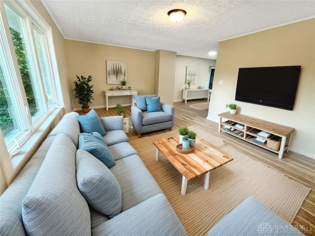 176 Lakeview Drive, Middletown, OH 45044