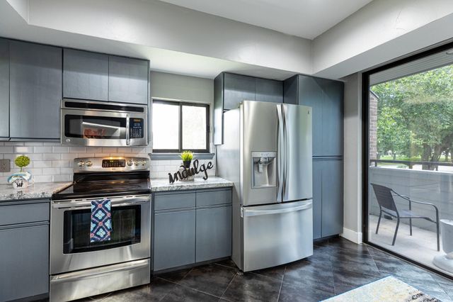 1931 Enterprise Avenue, League City, TX 77573