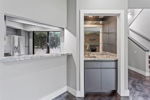 1931 Enterprise Avenue, League City, TX 77573