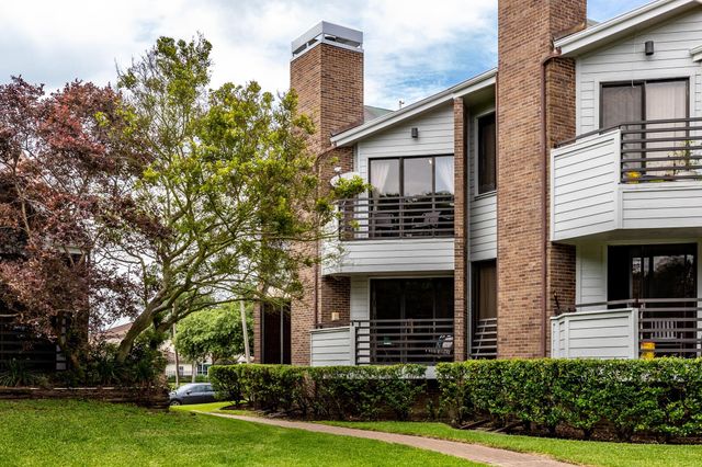 1931 Enterprise Avenue, League City, TX 77573