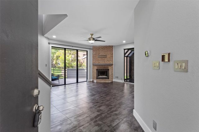 1931 Enterprise Avenue, League City, TX 77573