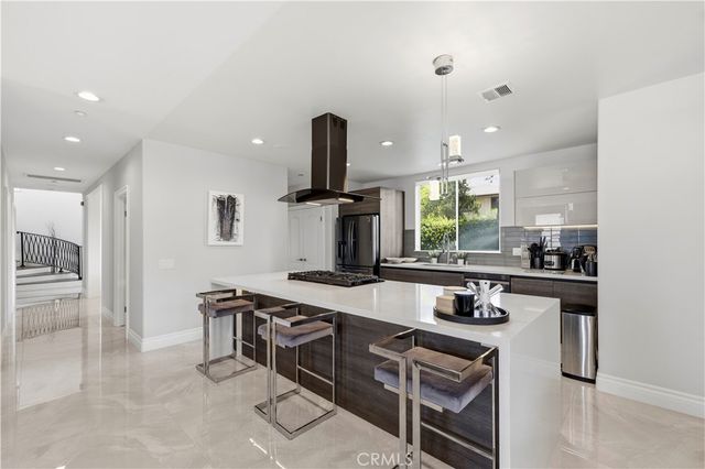138 E Longden Avenue, Arcadia, CA 91006