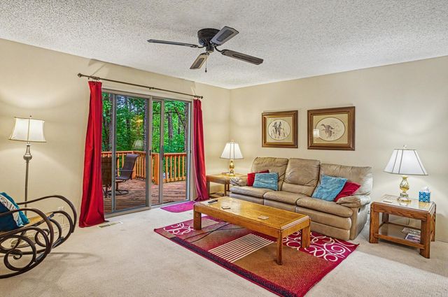 24 Lindsay Lane, Hot Springs Village, AR 71909