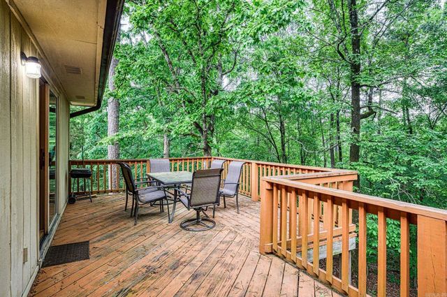 24 Lindsay Lane, Hot Springs Village, AR 71909