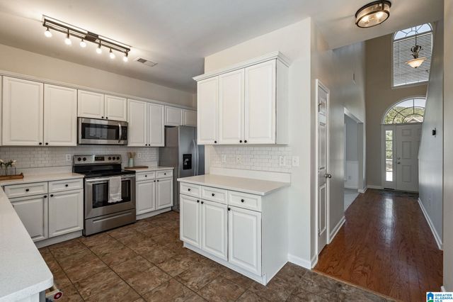 2430 FOREST LAKES LANE, Sterrett, AL 35147