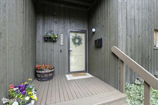 2066 Cliffside Drive, #10-B2, Anchorage, AK 99501
