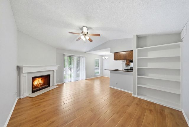 2120 El Paseo Street 2812, Houston, TX 77054