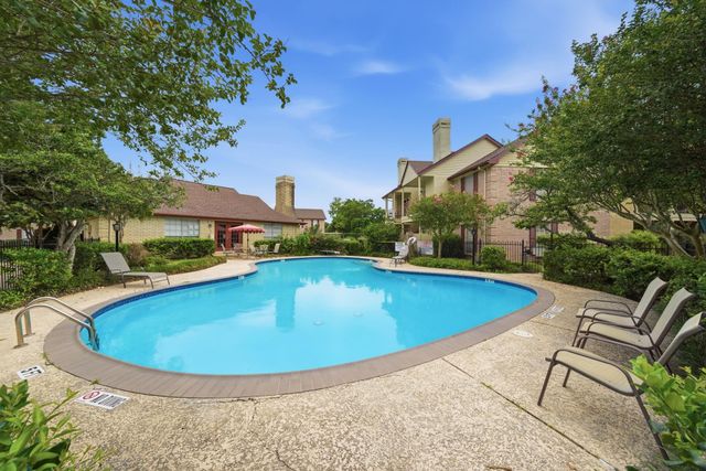 2120 El Paseo Street 2812, Houston, TX 77054
