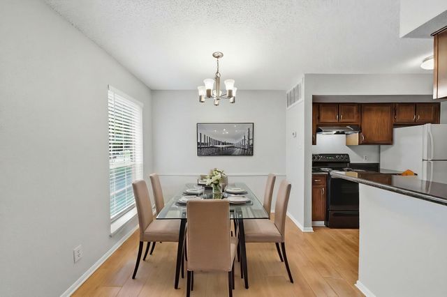 2120 El Paseo Street 2812, Houston, TX 77054