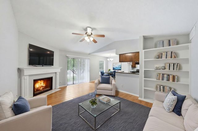 2120 El Paseo Street 2812, Houston, TX 77054